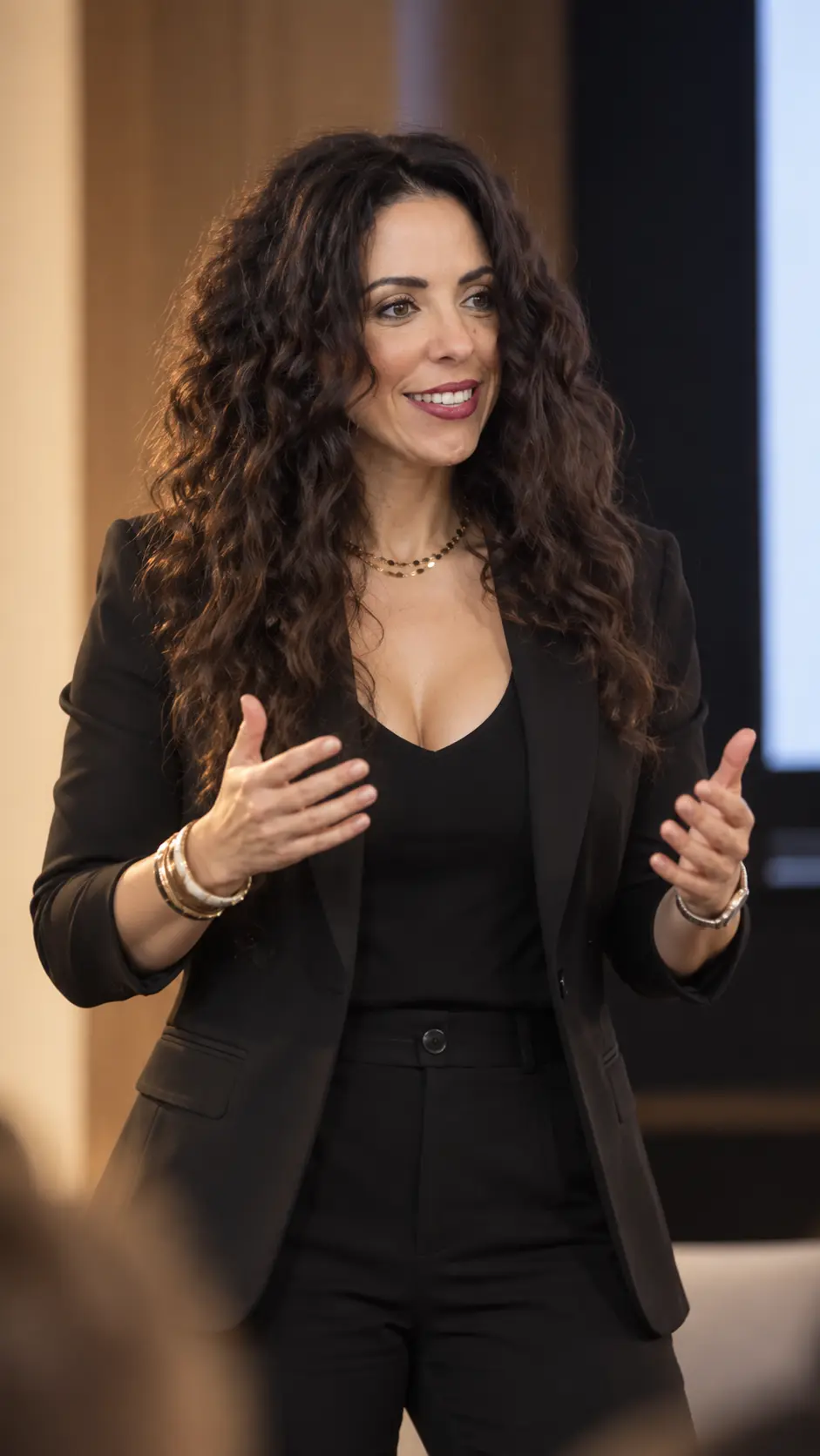 Cristina Aponte durante una conferencia